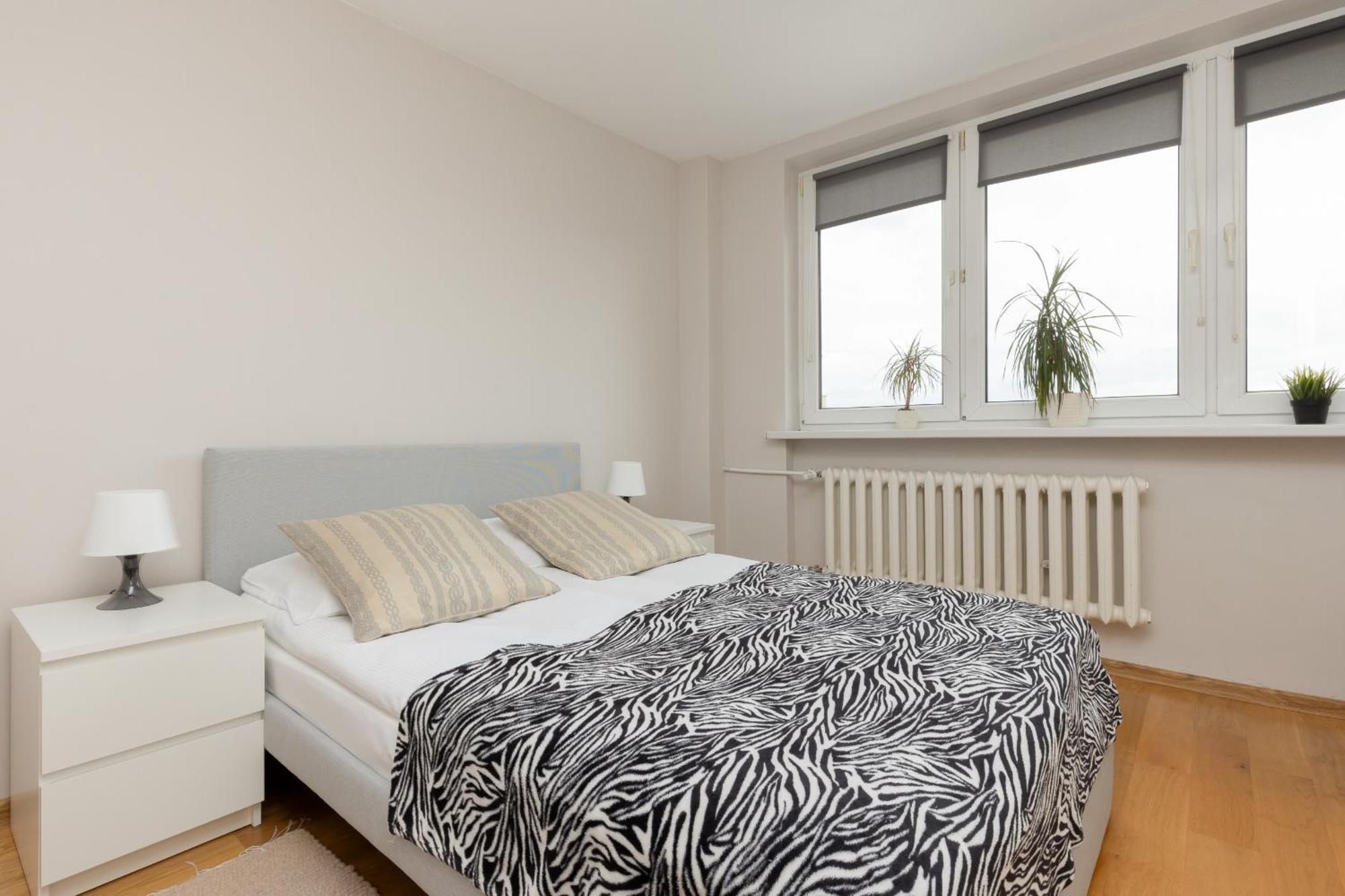 Spacious Perfect For Families By Renters Apartament Warszawa