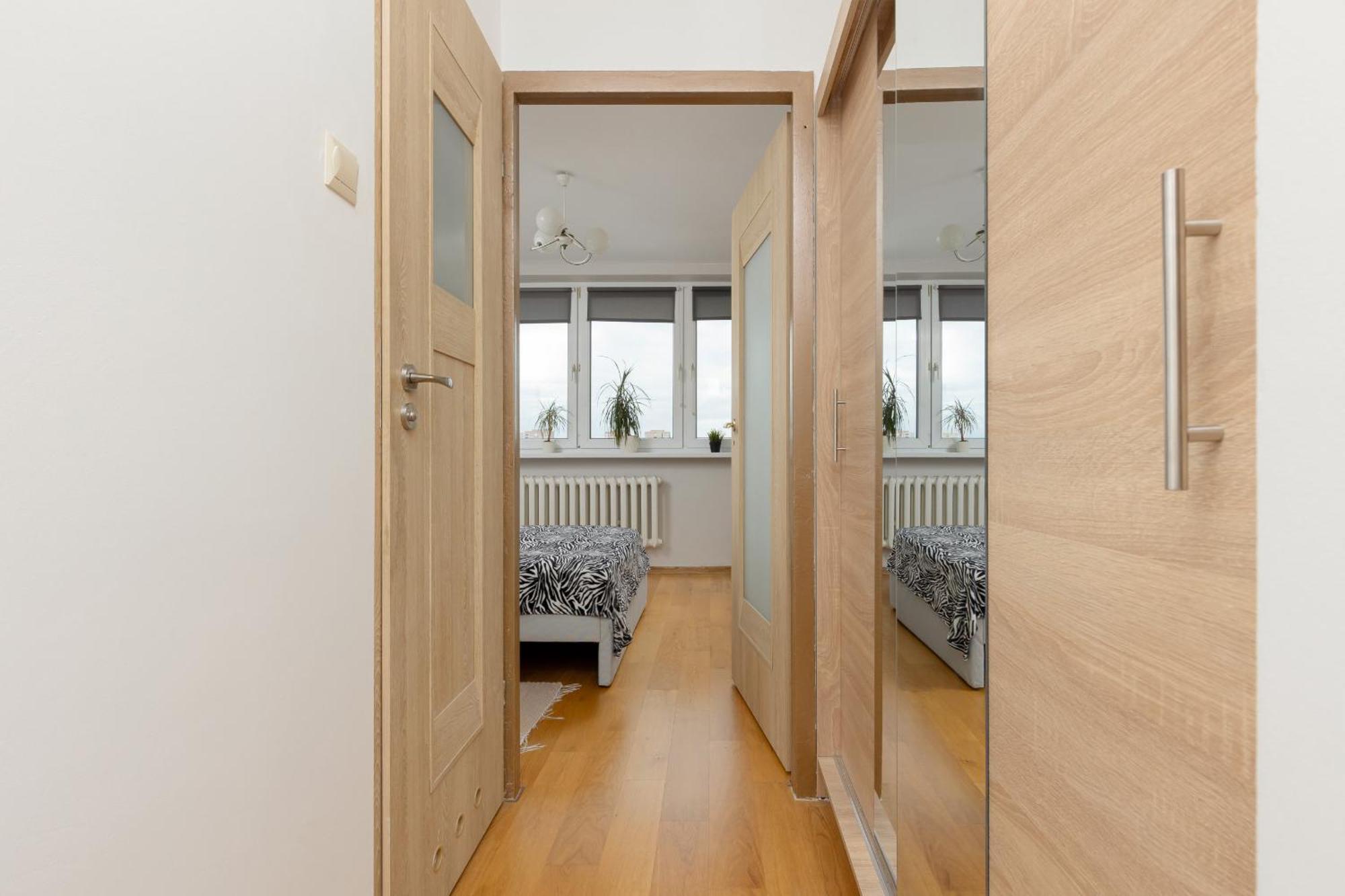 Spacious Perfect For Families By Renters * Warszawa